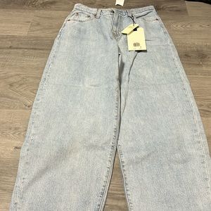 Levi’s Balloon Jeans